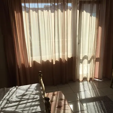Guest house Gloria 2*
