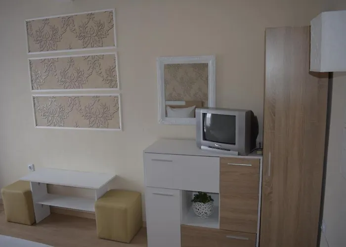 Guest house Gloria 2*